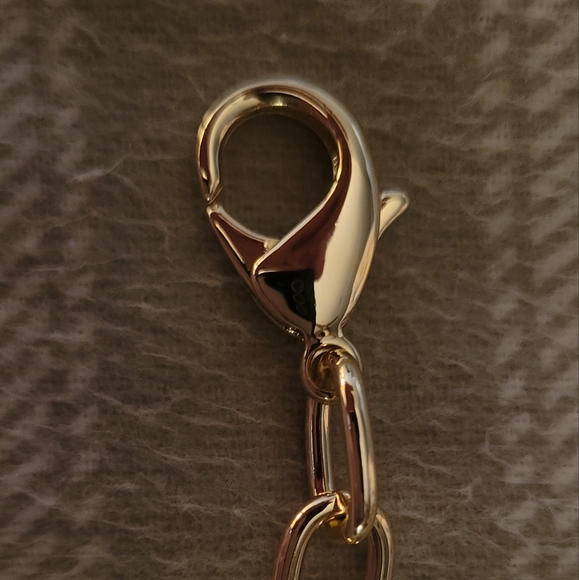 Necklace - Picture 2 of 6